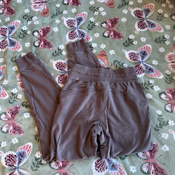 Lululemon Joggers - Picture 4 of 4